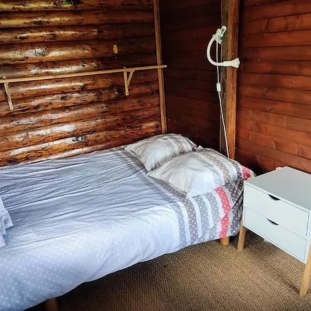 Petit Mazot A La Montagne Pour 2 Personnes Tatil Evi Châtillon-sur-Cluses